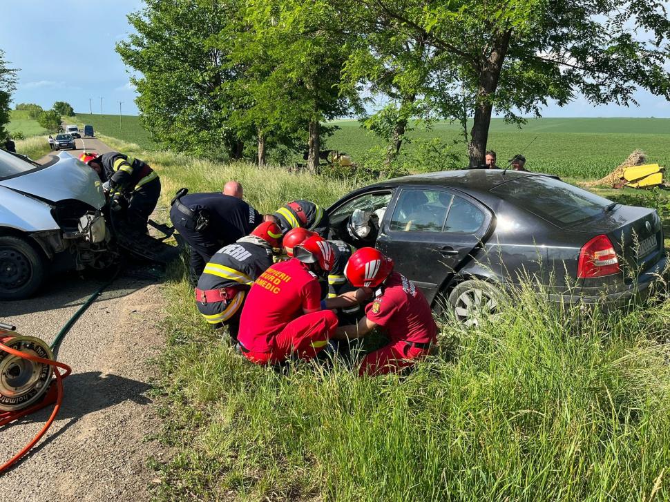 Accident cumplit cu zece victime la Botoșani. Șapte dintre răniți sunt copii 771355