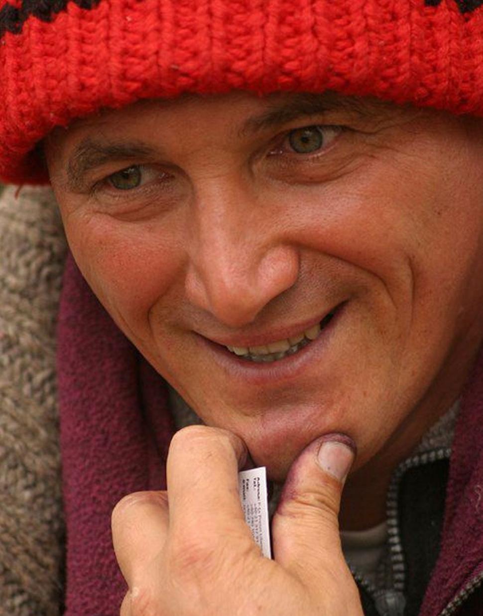 Guru din Hunedoara, închis pentru abuz, scapă de arest 771472