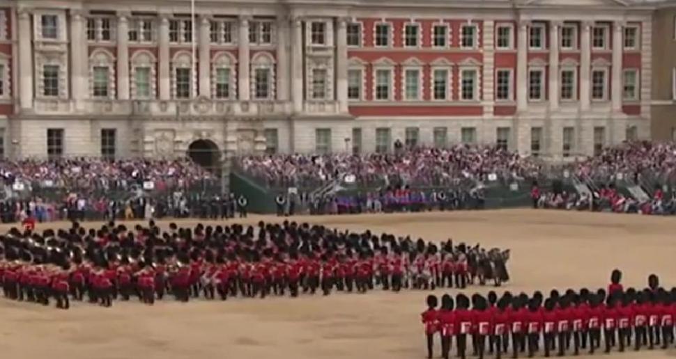 Primele imagini de la ceremoniile fastuoase decidicate Jubileului de Platină al Reginei Elisabeta a II-a 771415