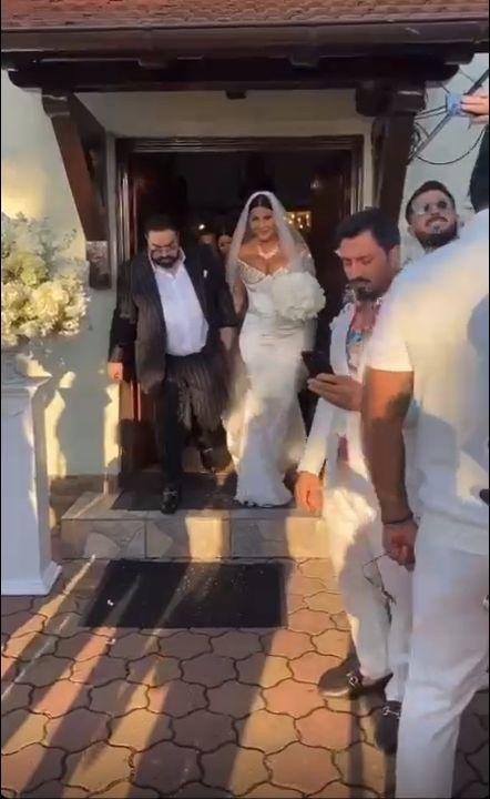 Detaliul ignorat de Florin Salam la cununia religioasă. ÎPS Teodosie nu îi recunoaște căsătoria cu Roxana Dobre 771591