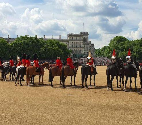 România, reprezentată la Jubileul de Platină al Reginei Elisabeta a II-a de Majestatea Sa Margareta. Cum şi-a făcut apariţia Custodele Coroanei  771597