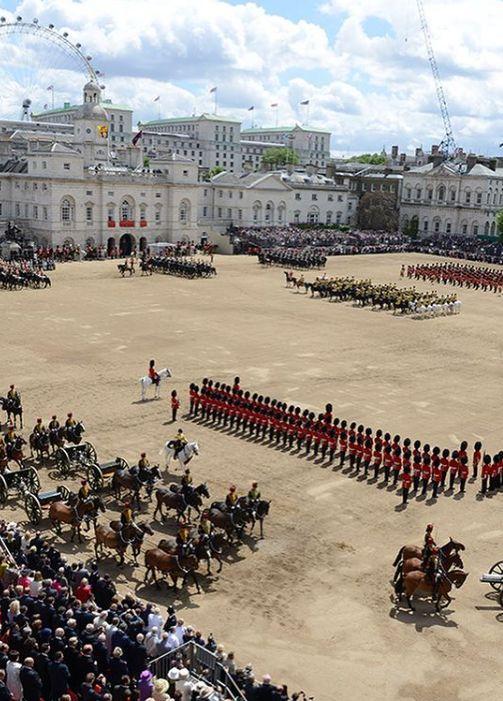 România, reprezentată la Jubileul de Platină al Reginei Elisabeta a II-a de Majestatea Sa Margareta. Cum şi-a făcut apariţia Custodele Coroanei  771598