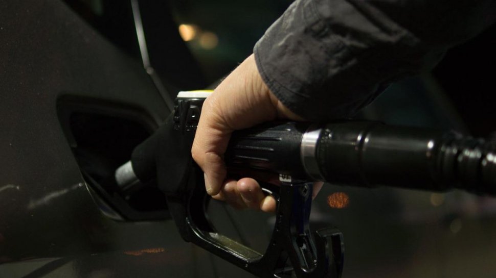Prețul benzinei și al motorinei în România, astăzi, 3 iunie 2022. Cât costă un litru de carburant 