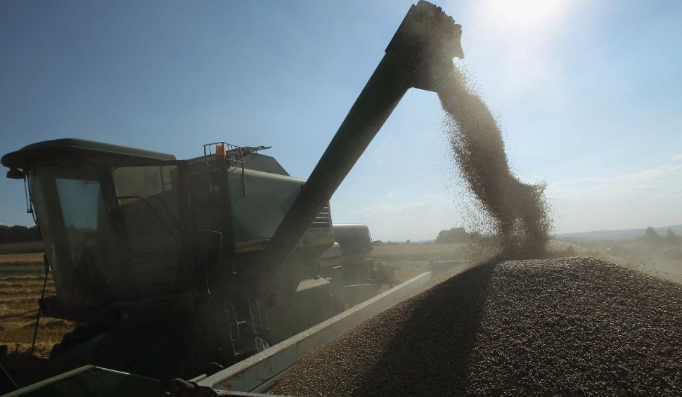 ”Începe războiul mondial al pâinii” | Ce spun oficialii români despre rezervele noastre de cereale