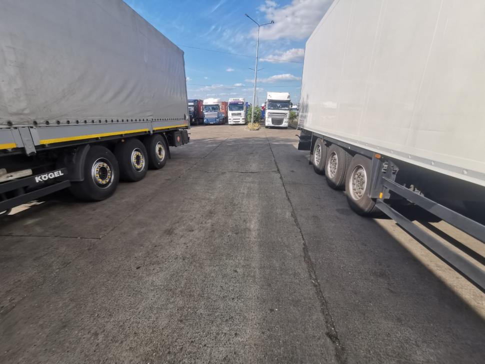 Vămile nu mai fac faţă. România, blocată de mărfurile din Ucraina: "Nu dormim de zile întregi ca să nu pierdem rândul" 772247