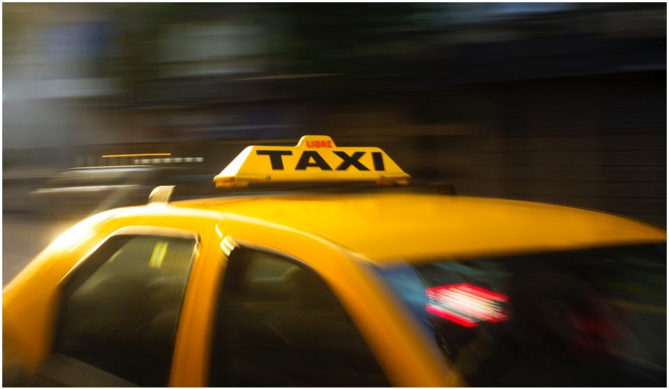 Topul obiectelor ciudate uitate în taxiurile din România