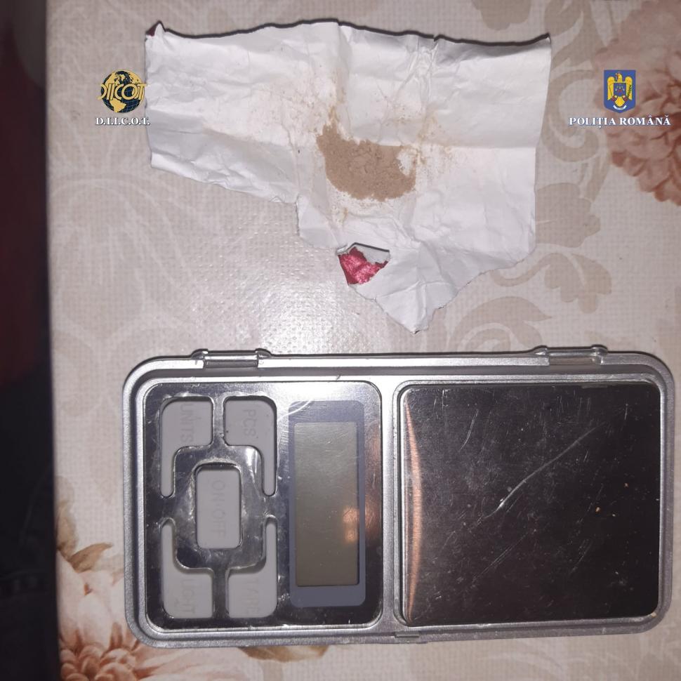 Percheziții de amploare la traficanții de droguri din București și Ilfov, după tragedia de la Festivalul Saga 772319