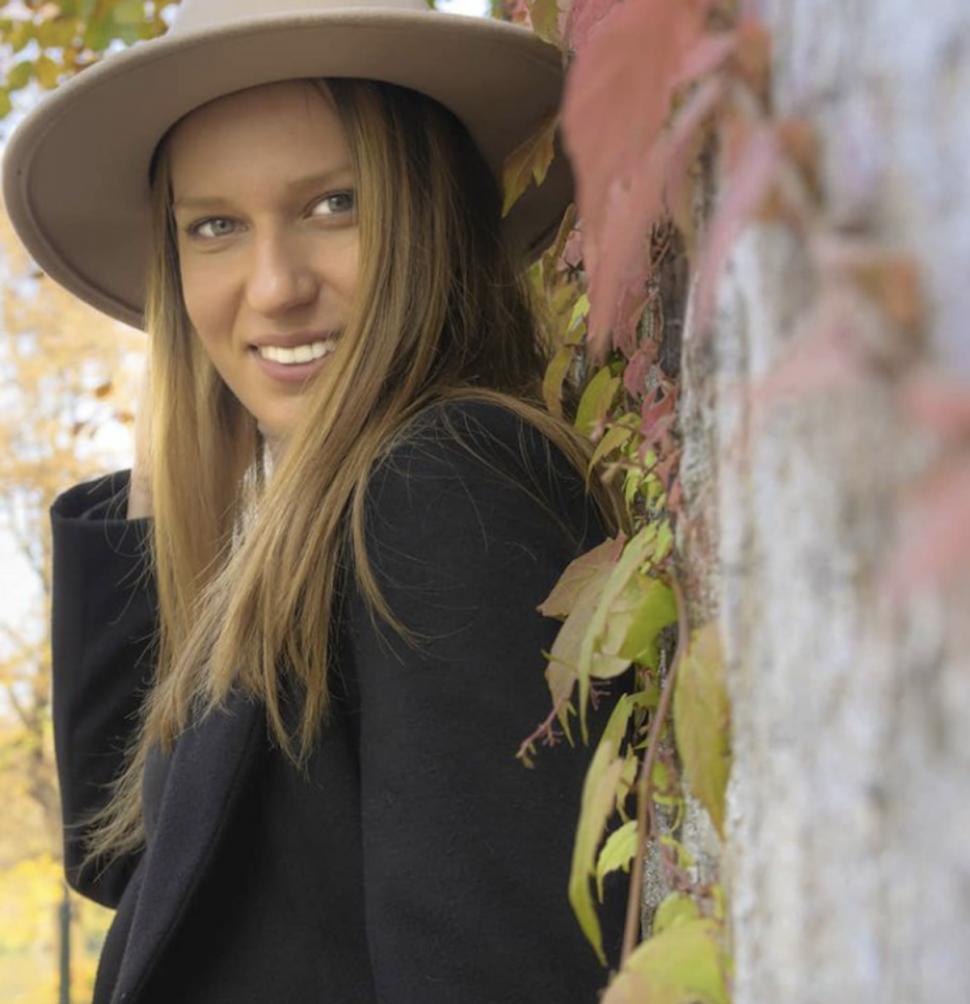 Trupul unei românce de 30 de ani, descoperit într-o prăpastie de 100 de metri, în Italia 772553