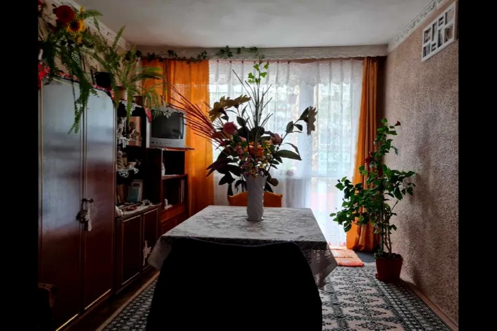 Apartament cu 3 camere de vânzare cu doar 10.000 de euro, în apropierea unei renumite stațiuni turistice 772914