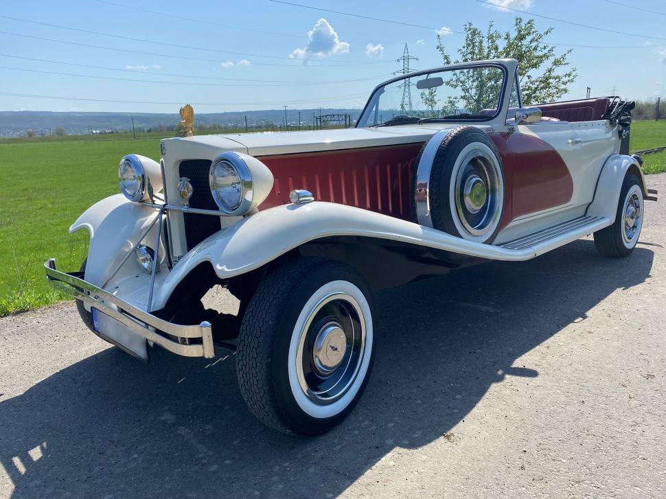 O maşină din 1982 cu volan pe dreapta a trecut de testul de la Registrul Auto Român | Explicaţia specialiştilor 772961