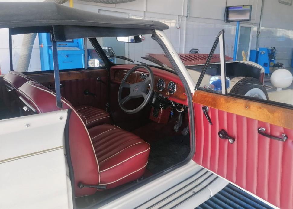 O maşină din 1982 cu volan pe dreapta a trecut de testul de la Registrul Auto Român | Explicaţia specialiştilor 772963