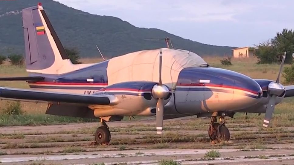 Piloții avionului ”fantomă” care a survolat România sunt de negăsit. Aeronava ar fi fost furată