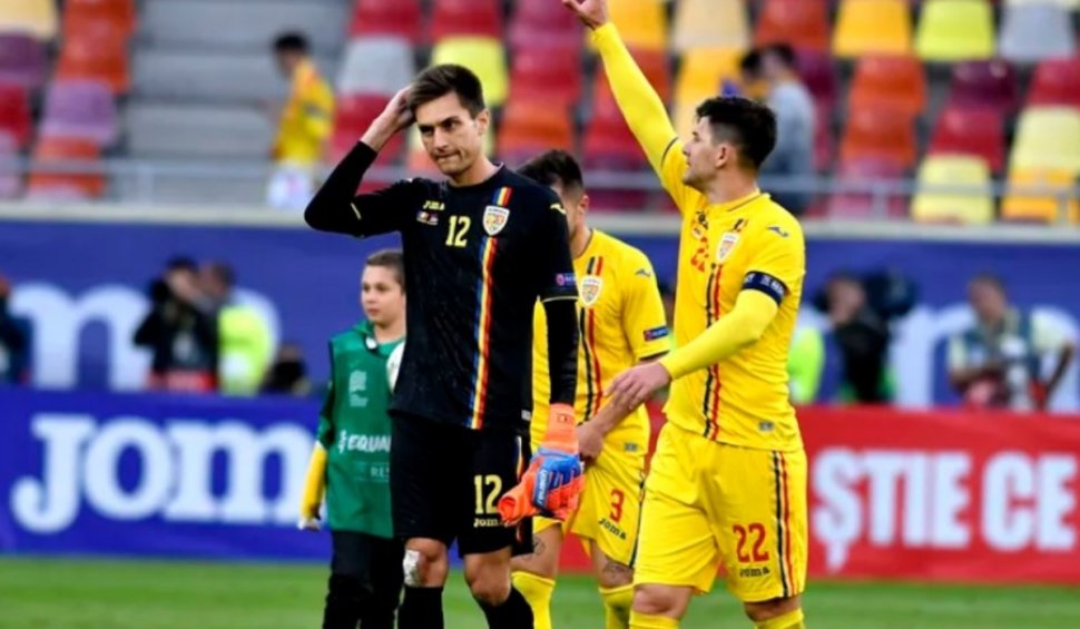 Jandarmeria a depistat materiale pirotehnice asupra unor spectatori la meciul România - Finlanda