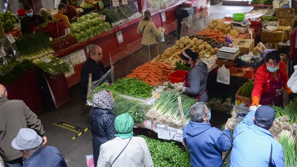 Consultare naţională | Ce aleg românii între preţ şi calitate când vine vorba de mâncare