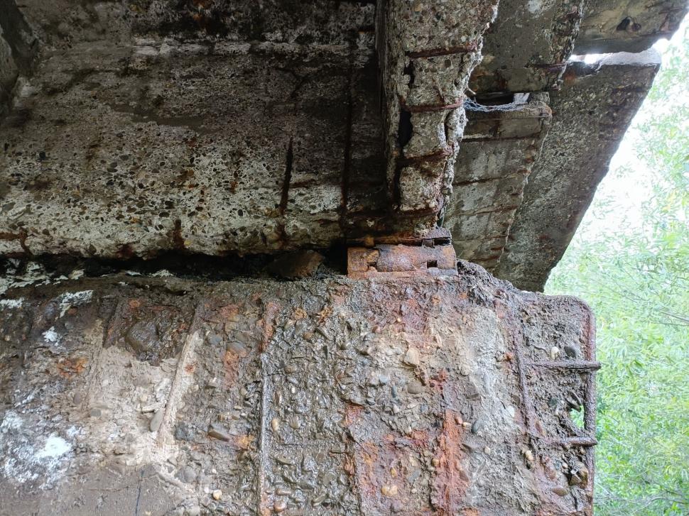 Încă un pod capcană ameninţă viaţa oamenilor din Neamţ. Ce fac autorităţile? 773211