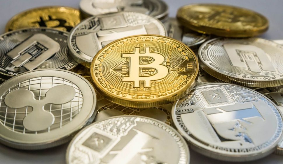 Bitcoin a coborât sub 25.000 de dolari. E cel mai scăzut preț de după decembrie 2020