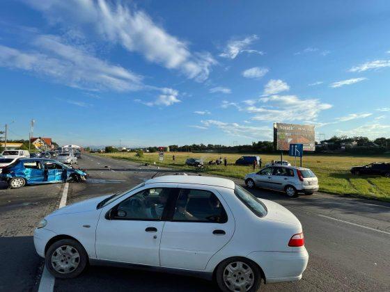 Accident grav cu trei maşini pe DN1, la Băicoi. Traficul este blocat 773463