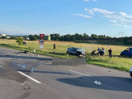 Accident grav cu trei maşini pe DN1, la Băicoi. Traficul este blocat 773464