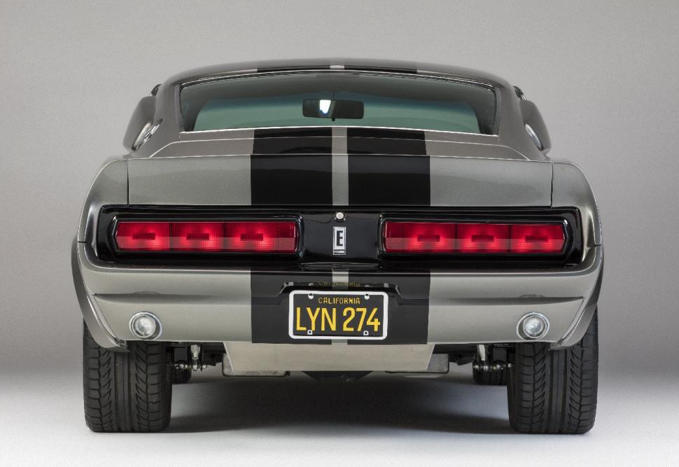 Descoperă Magazinul Colecționarului și cele peste 2500 de modele de machete auto 773500