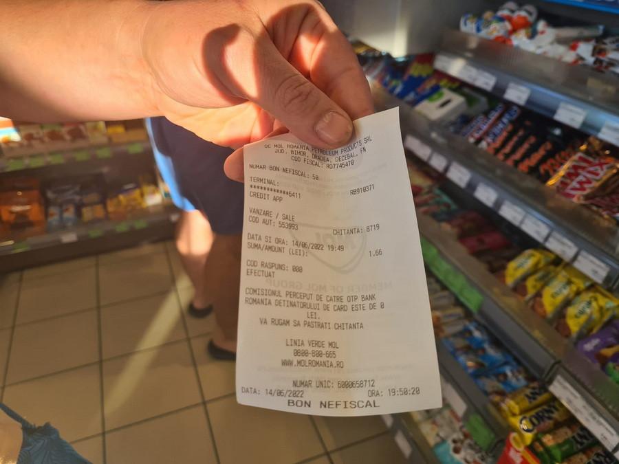 Proteste la benzinării! Orădenii au alimentat de un leu, la Pitești 30 de șoferi au blocat accesul la pompe 773627
