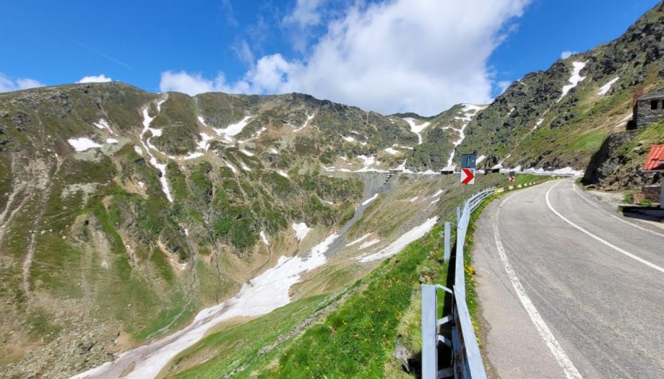 Circulația pe Transfăgărășan se redeschide mâine 773566