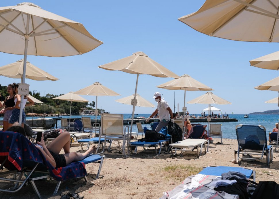 Tratamentul umilitor la care a fost supus un turist român în Grecia. ”Evitaţi acest loc”   