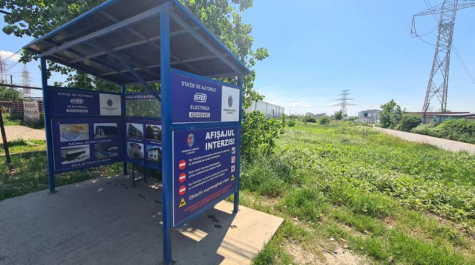 Ţeapa luată de un bucureştean care aştepta autobuzul în staţie, dar şoferul nu a oprit | Replica STB 774033