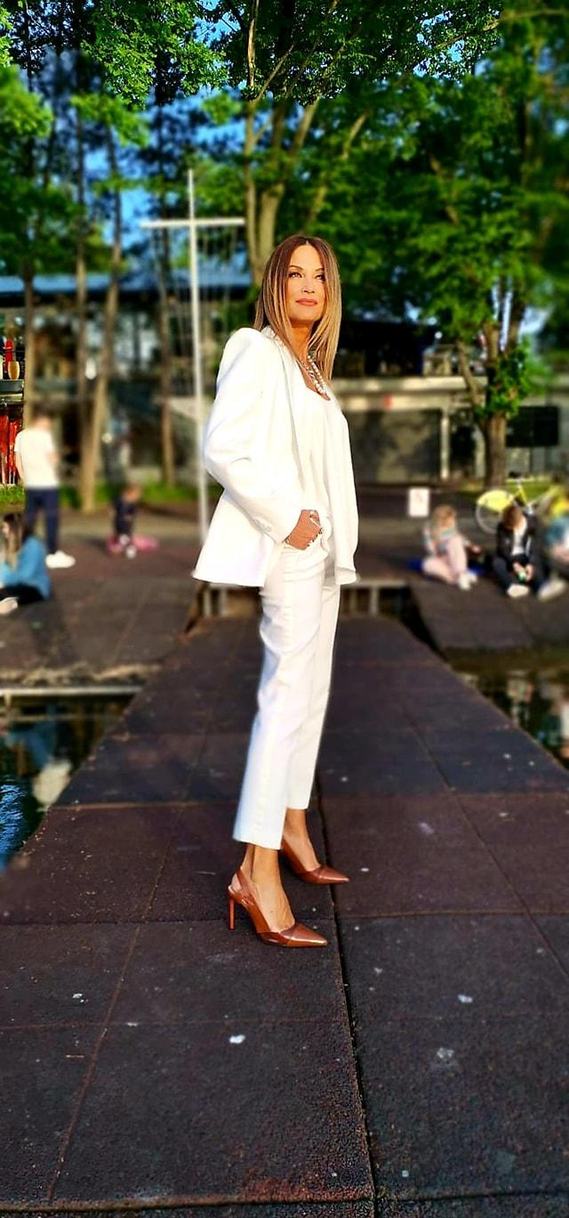 Ce apă consumă Anca Țurcașiu pentru a arăta impecabil: ”O beau, mă spăl cu ea...” 773674