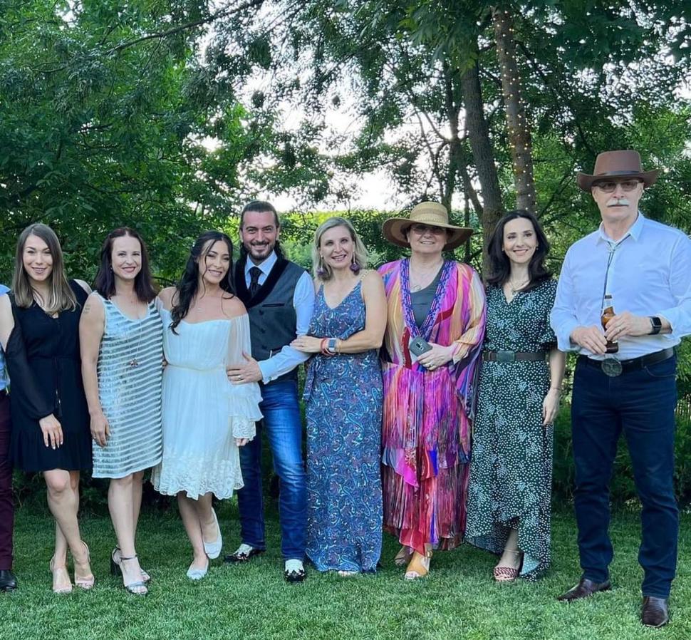 Cătălina Ponor s-a căsătorit cu actorul Bogdan Jianu, într-o ceremonie restrânsă 774604