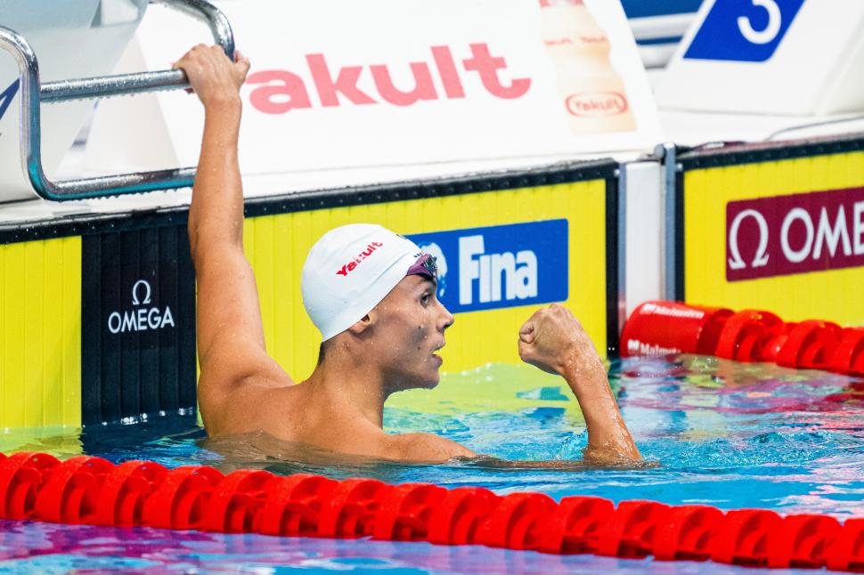 David Popovici, primele declarații după ce a devenit campion mondial la înot: ”Oamenii de acasă au crezut în mine! Medalia este pentru ei!” 774821