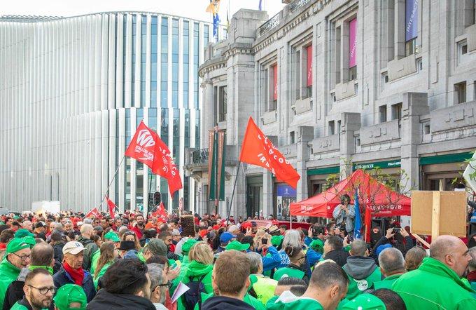 Protest masiv la Bruxelles, cu aproape 100.000 de oameni în centrul capitalei belgiene | Toate decolările au fost anulate 774773
