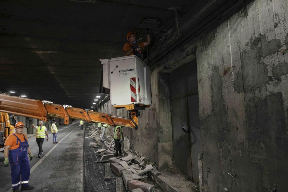 Trafic de coșmar în București, în zona Unirii, după închiderea pasajului 774666