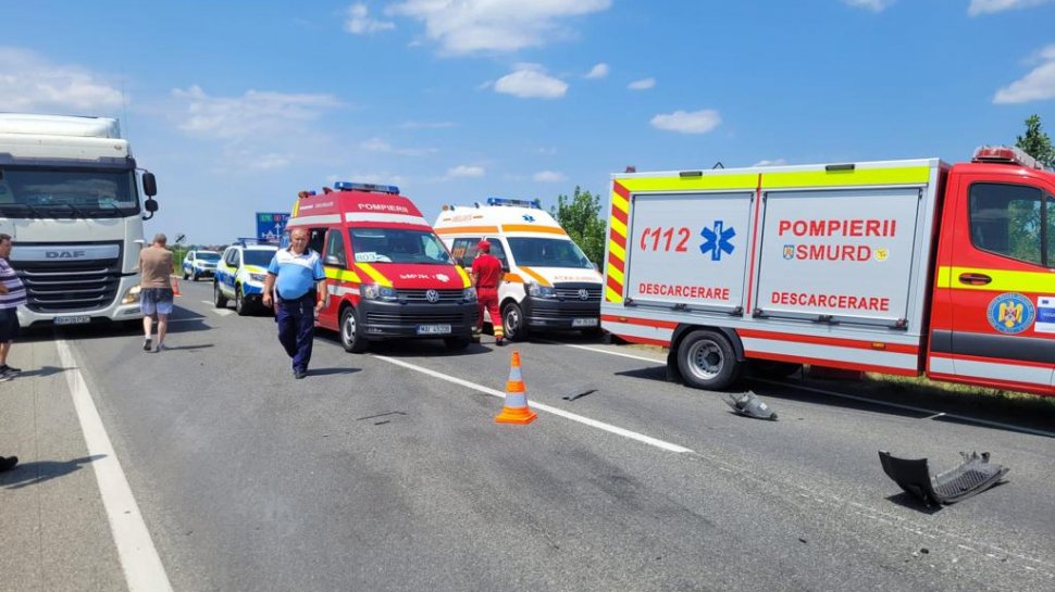  Accident grav în apropiere de Lugoj! Un bărbat şi-a pierdut viaţa şi alţi patru au fost răniţi