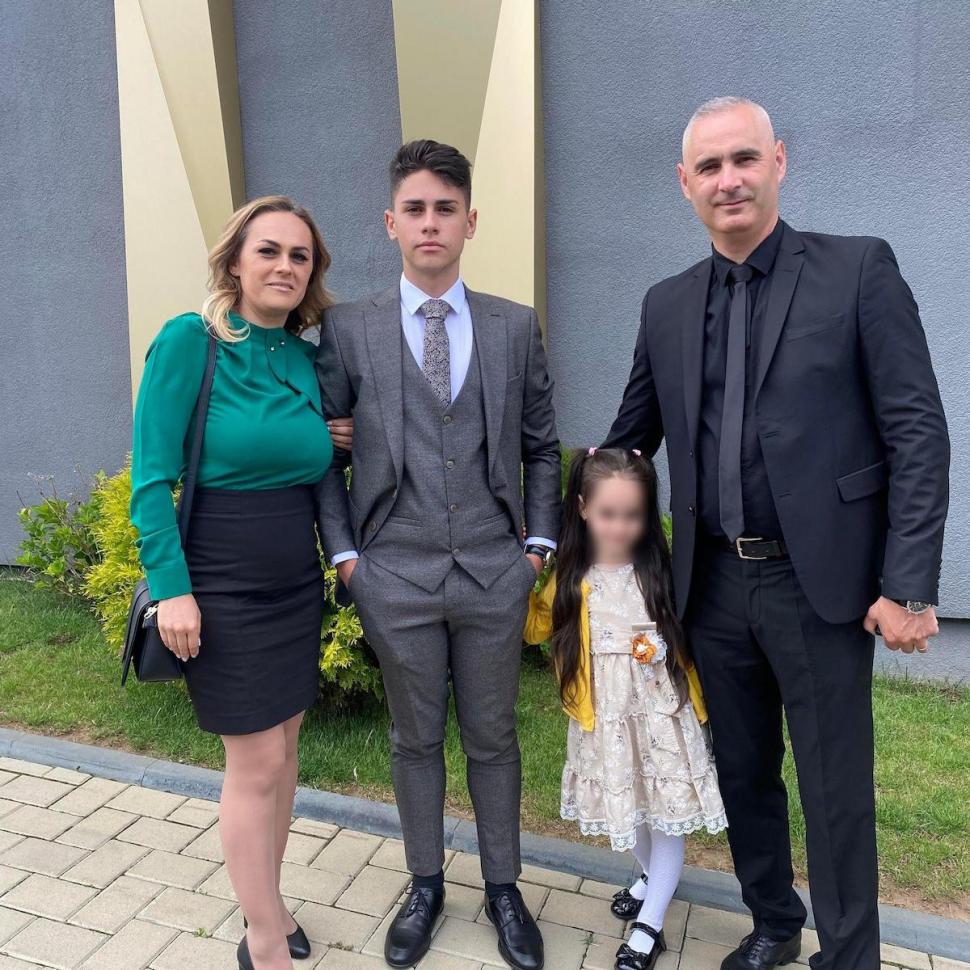 "Păcat, înger drag” | El e Flavius, adolescentul care a murit sub ochii tatălui la banchetul de a VIII-a, în Suceava 774863