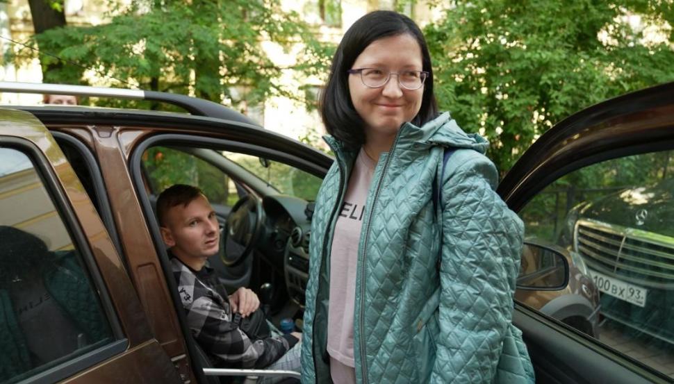 Povestea lui Vladimir și a Viktoriei, soții din Mariupol cărora rușii le-au ucis copilul nenăscut. Acum trăiesc în Sankt Petersburg 774935