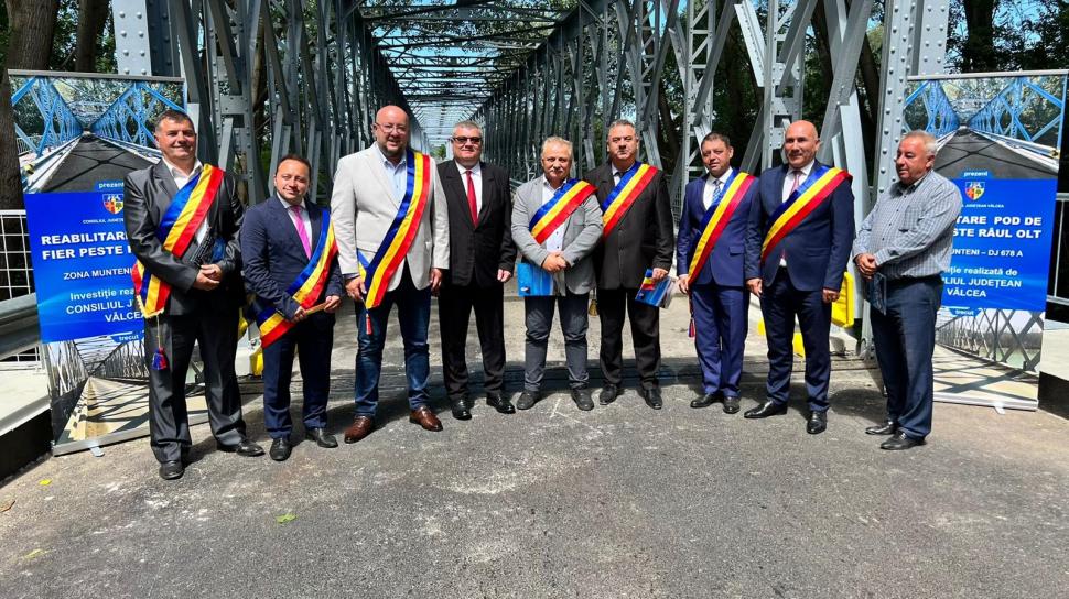 Podul de fier peste râul Olt, din zona Munteni, a fost redat circulației! 775173