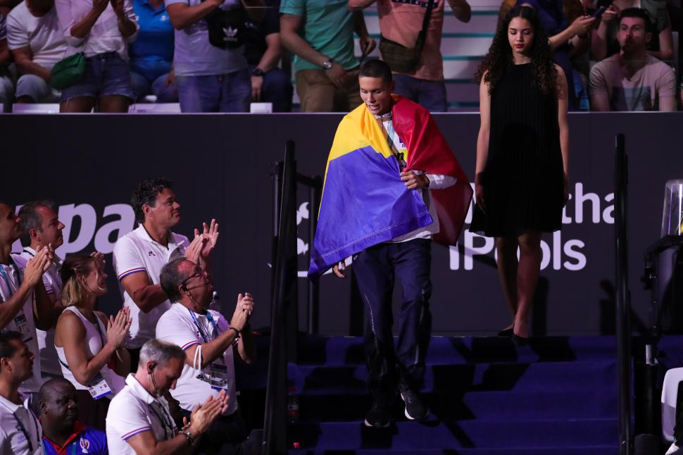 Câți bani va primi David Popovici de la statul român, după cele două medalii de aur câștigate la campionatele mondiale 775288