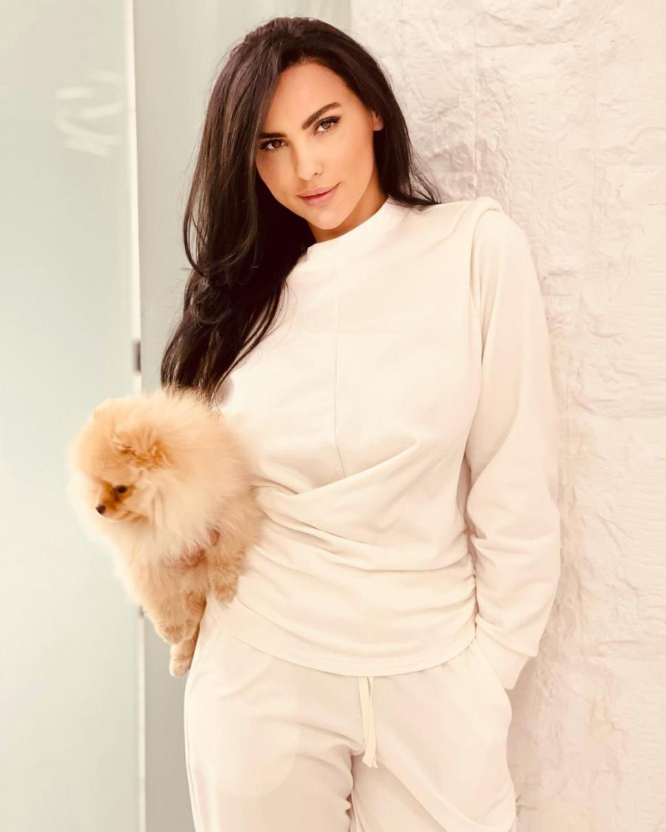 Regimul cu care Lavinia Pîrva a topit 30 de kilograme: "Nimic altceva, oricât mi-ar fi de greu" 775328