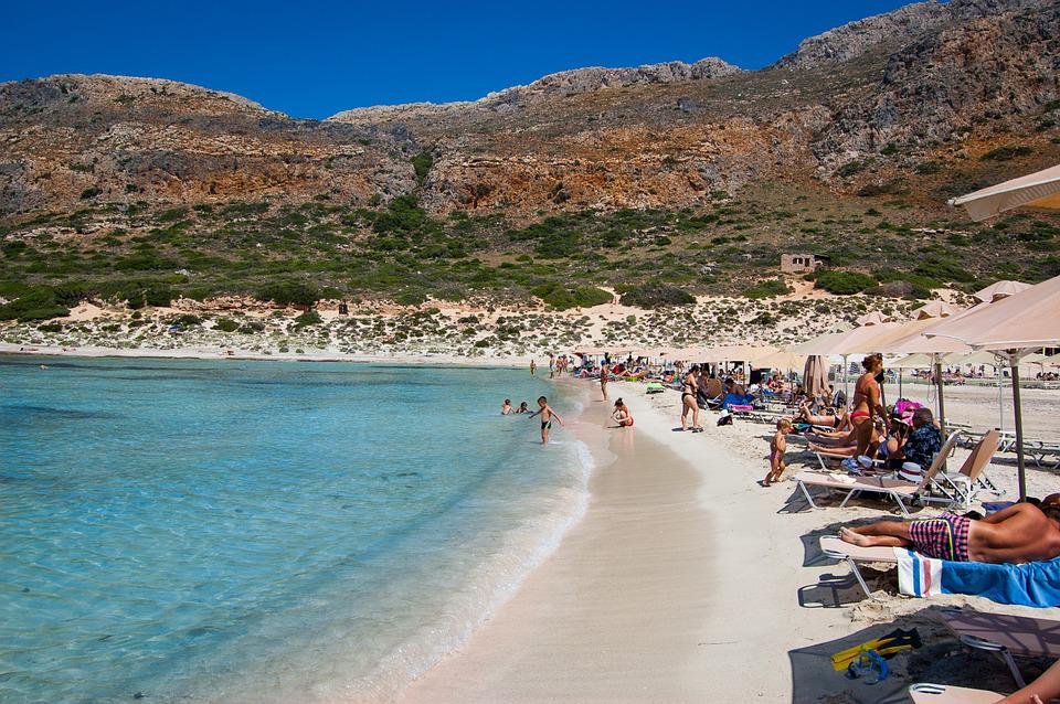 Cum îți poate fi ruinată vacanța în Grecia. Capcana în care poate cădea orice român