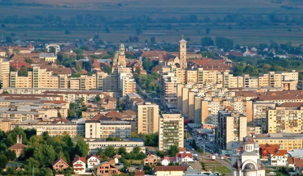 A sărit geamul locuinţei şi a fost condamnat pentru evadare în Alba Iulia | Un martor a sunat la 112 