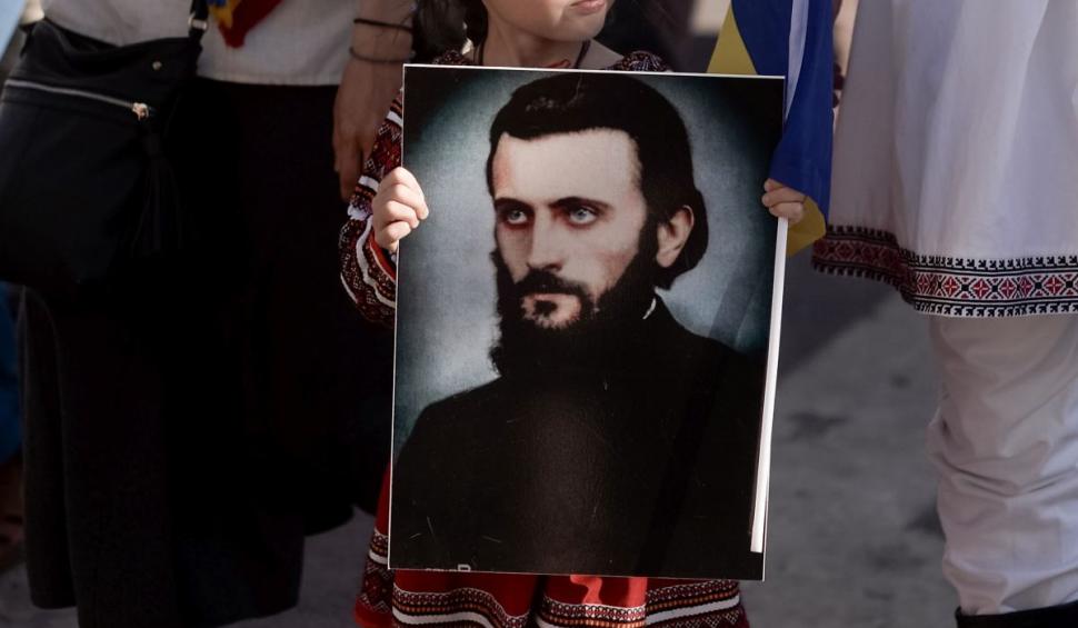 Se vinde casa părintească a lui Arsenie Boca. Cât costă locul mirific de 8,5 hectare, situat în Hunedoara 775951