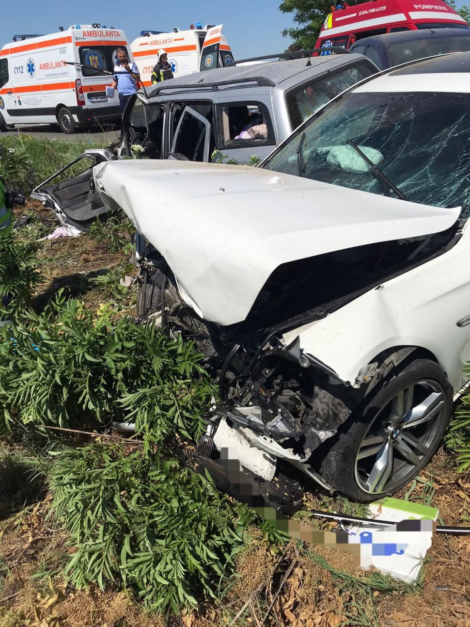 Patru morți și cinci răniți, într-un accident grav pe DN2, lângă Sinești. Trafic blocat pe sensul București - Urziceni 776243
