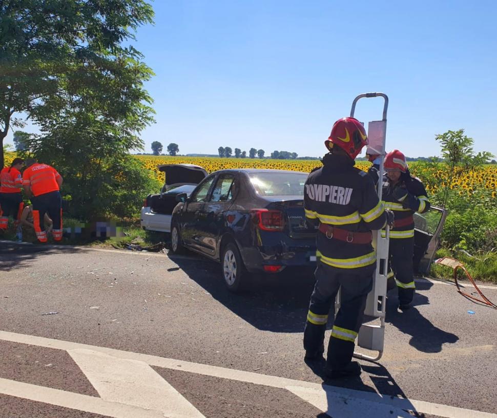 Patru morți și cinci răniți, într-un accident grav pe DN2, lângă Sinești. Trafic blocat pe sensul București - Urziceni 776247