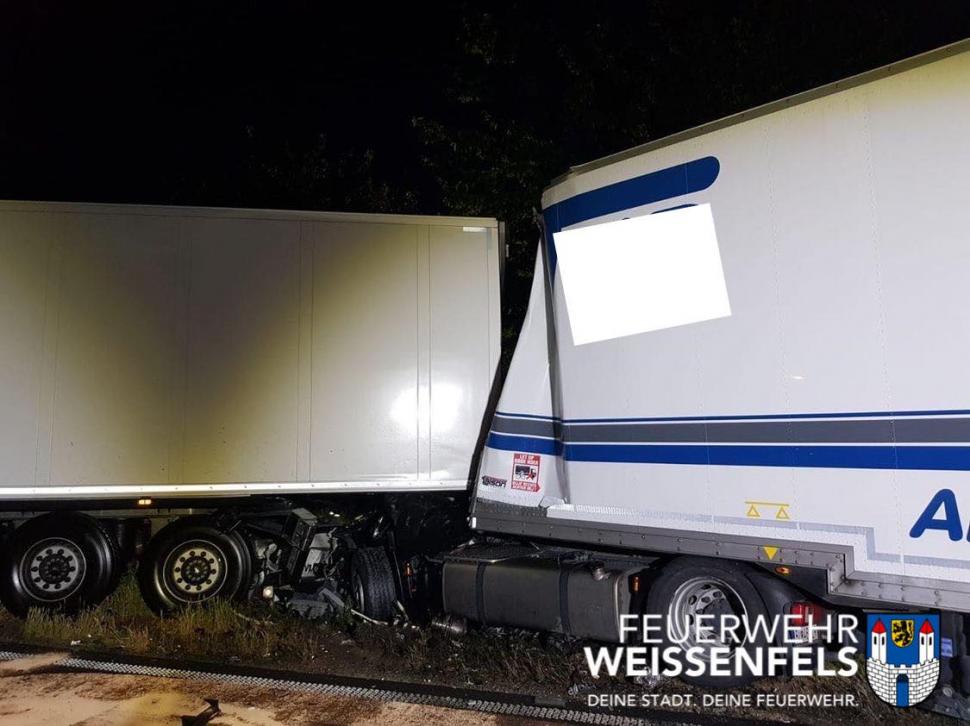 Şofer român de TIR mort într-un accident bizar în parcarea unei autostrăzi din Germania 776223