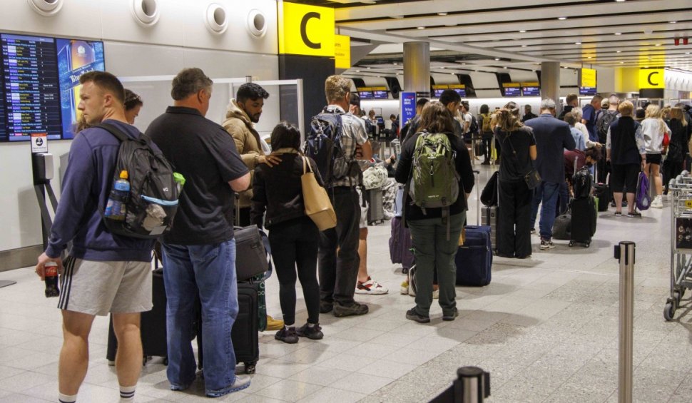 30 zboruri anulate spre Heathrow, Londra, după ce numărul de pasageri a depășit capacitatea maximă a aeroportului