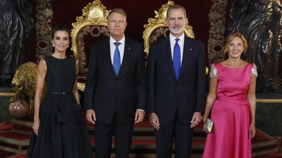 Cine e designerul care a creat rochia purtată de Carmen Iohannis la dineul oferit de regele Spaniei