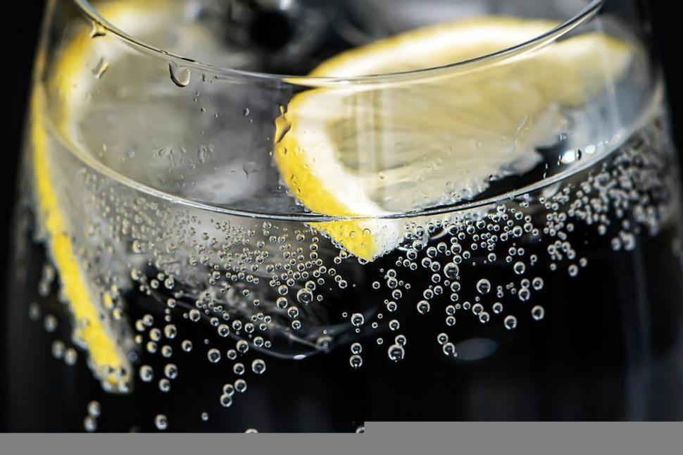 De ce grecii nu fac limonadă când e plin de lămâi? Soluțiile găsite de românii care vor răcoritoare 776990