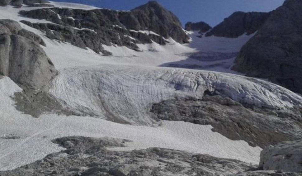 Români, printre victimele spulberate de ghețarul din Alpii italieni