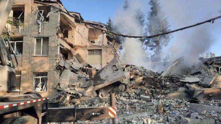 Rusia a distrus o școală din Harkov într-un atac cu rachete 777108