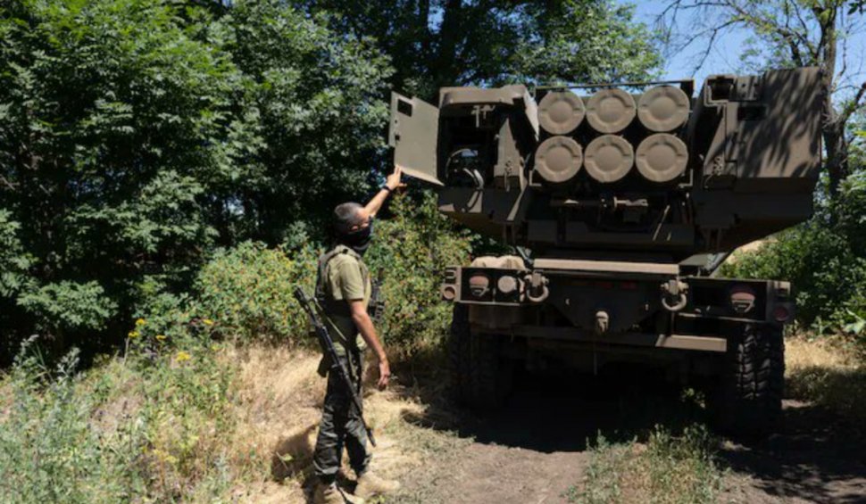 Ce sunt și cum funcționează sistemele HIMRAS donate de americani Ucrainei | Imagini cu rachetele în acțiune